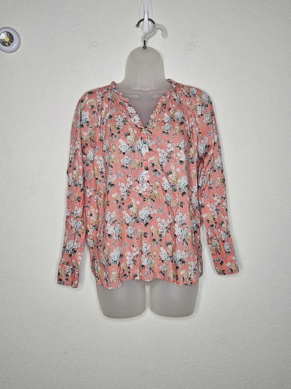 J.Crew Liberty Fabric Floral Pintuck Blouse Size 8 Coral Cotton Top Boho Coastal